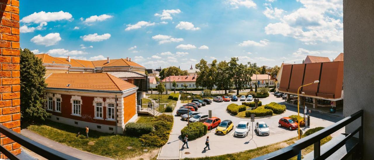 Ah Radnica Apartamento Košice Exterior foto