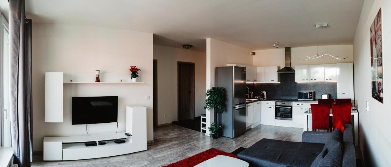 Ah Radnica Apartamento Košice Exterior foto